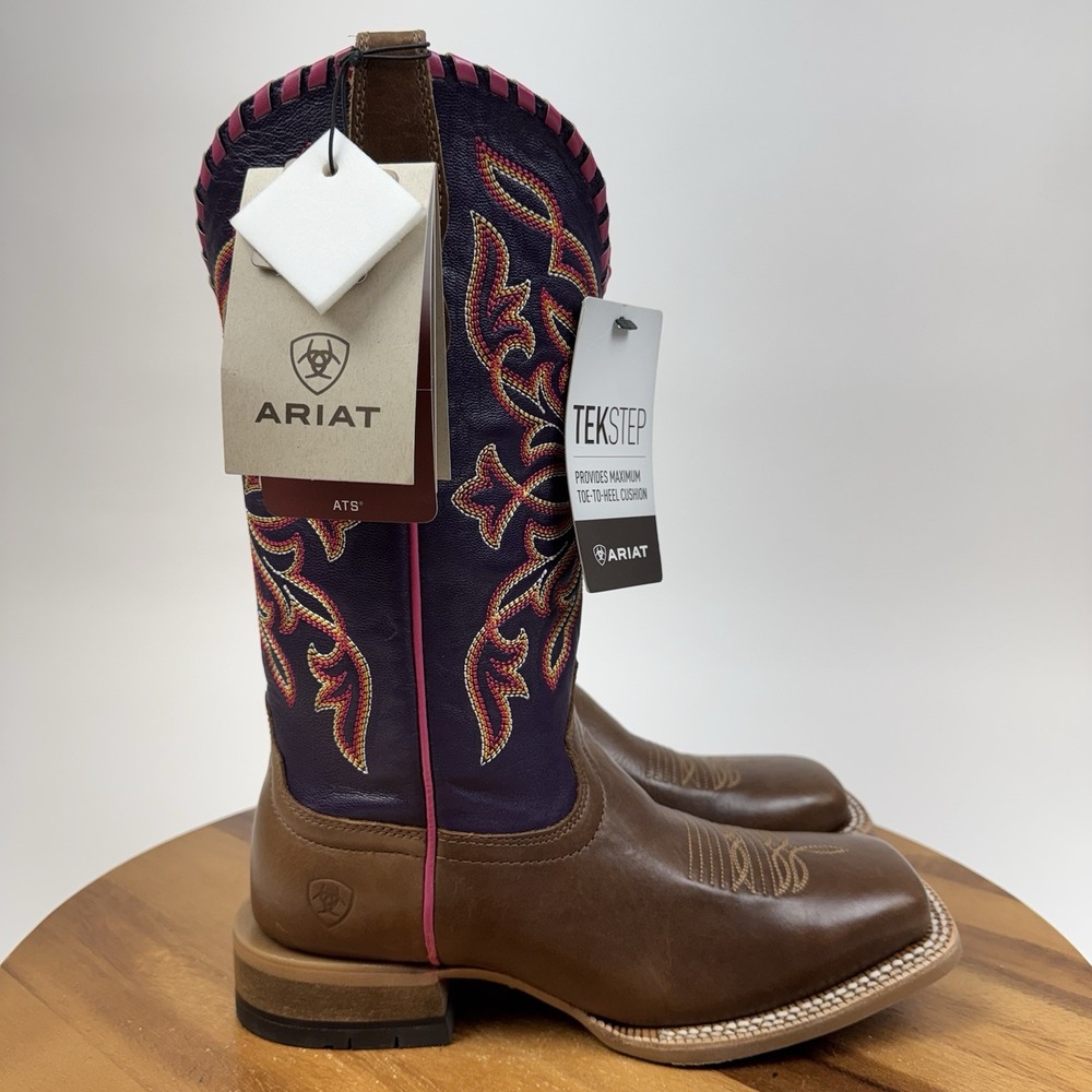 NWT Womens Ariat Showdown Purple Leather Square Toe Western Cowboy Boots SZ 6.5 - Picture 1 of 9